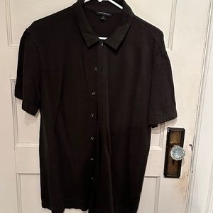 Banana Republic - Short Sleeve soft cotton button down - Size L - Preowned